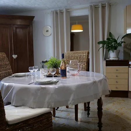 Hotel En Provence Occitane Saint-Paul-les-Fonts